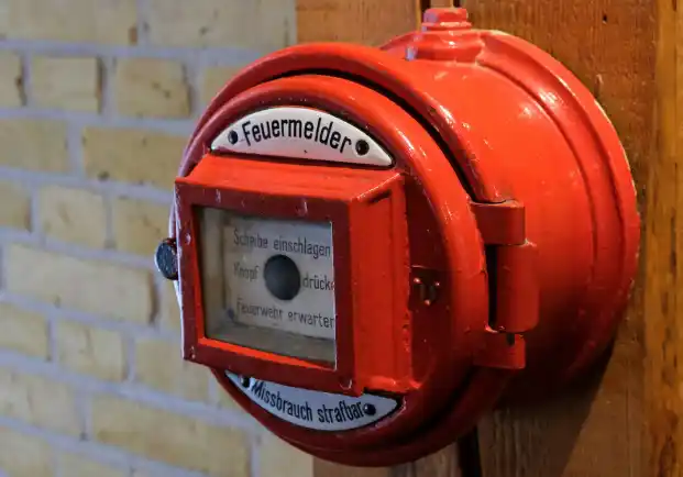 انواع حساسات الحريق وأهميتها في أنظمة الإنذار لحماية المنشآت