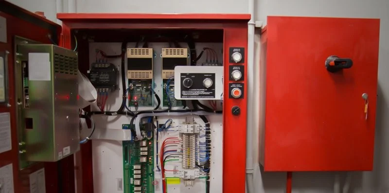 لوحات انذار الحريق